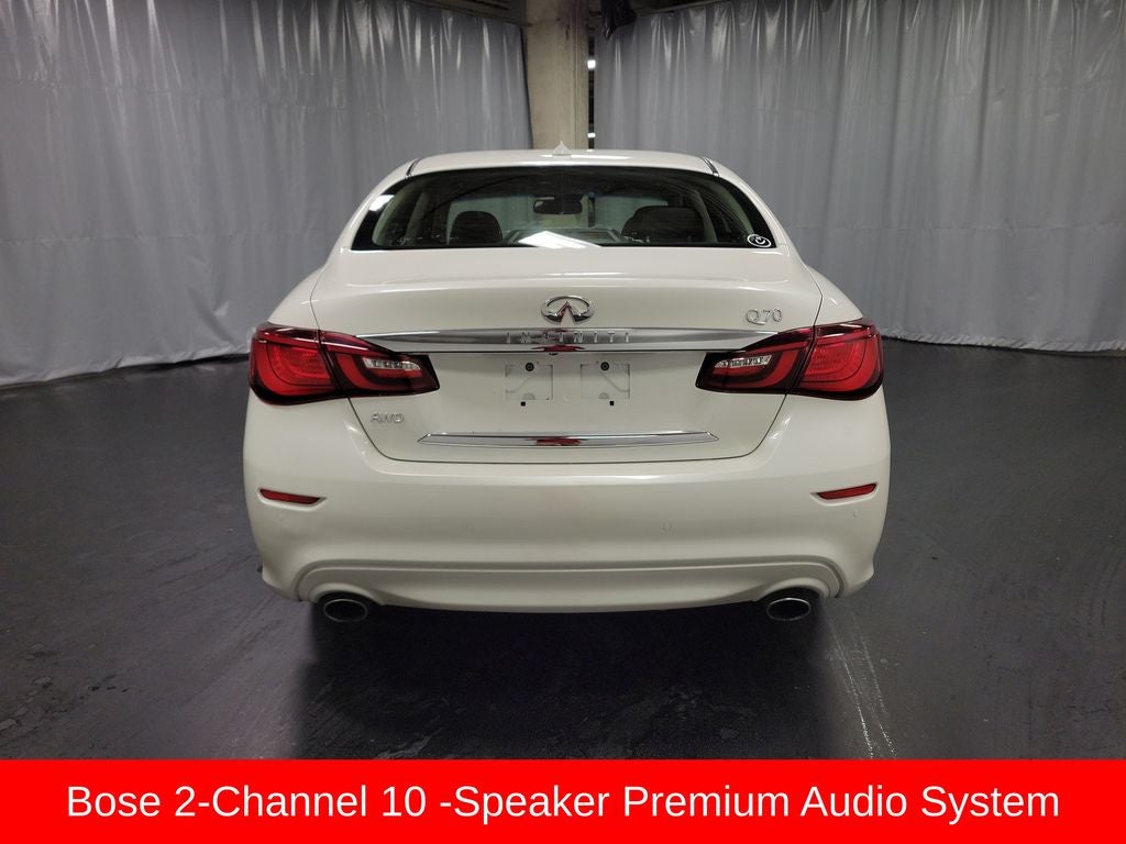 2016 INFINITI Q70 3.7X