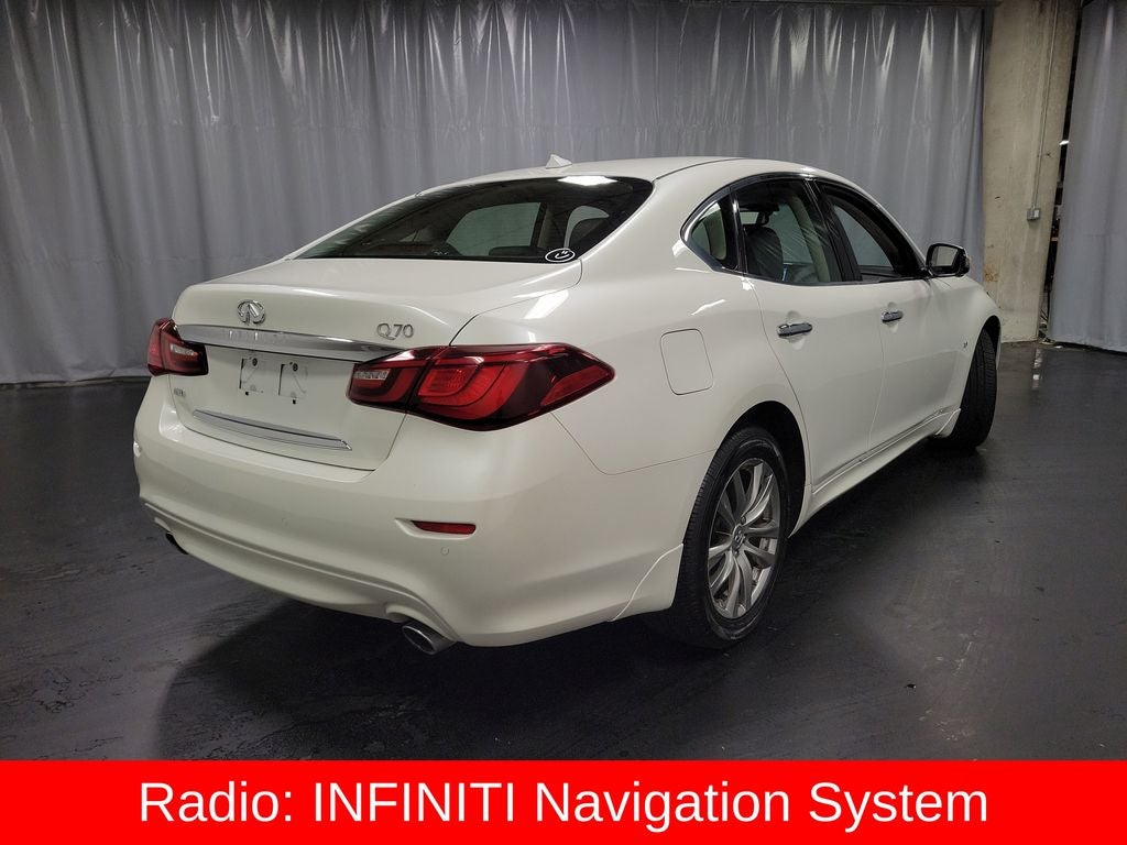 2016 INFINITI Q70 3.7 - Photo 9