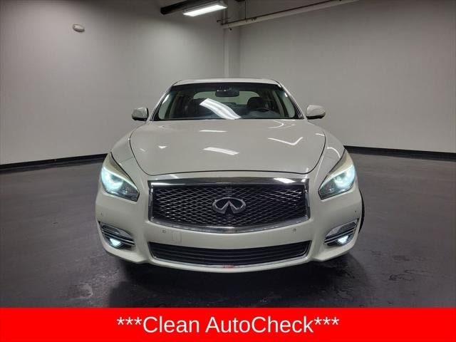 2016 INFINITI Q70 3.7X
