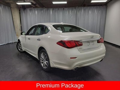 2016 INFINITI Q70 3.7X