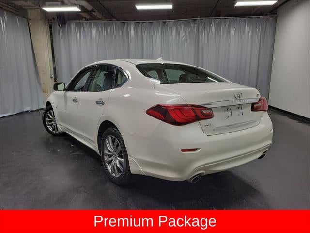2016 INFINITI Q70 3.7X