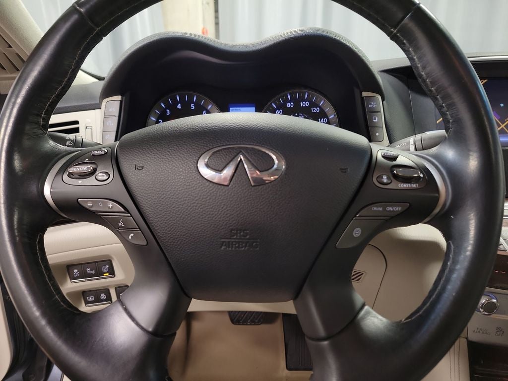 2017 INFINITI Q70L 3.7X