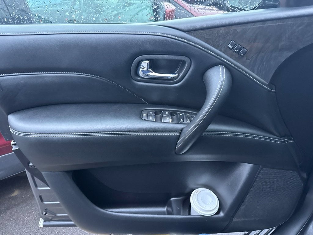 2021 INFINITI QX80 LUXE