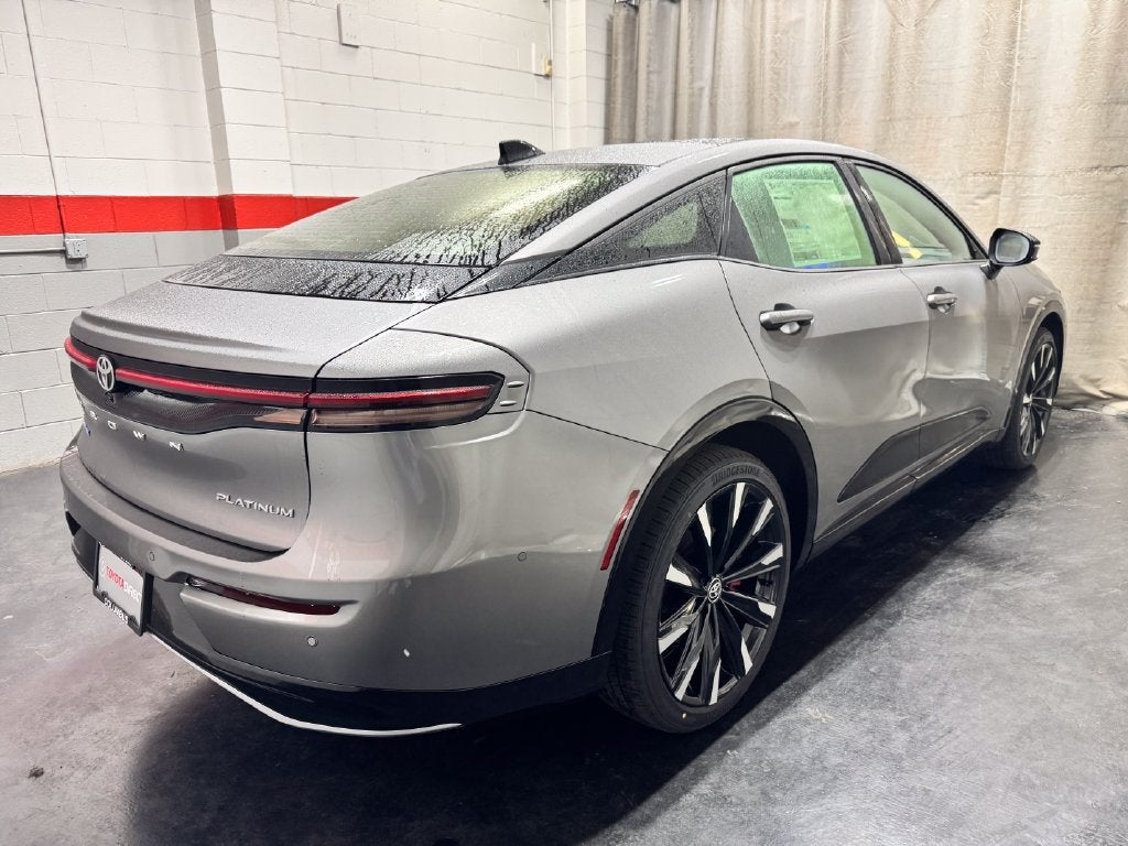 2027 Toyota Crown Platinum