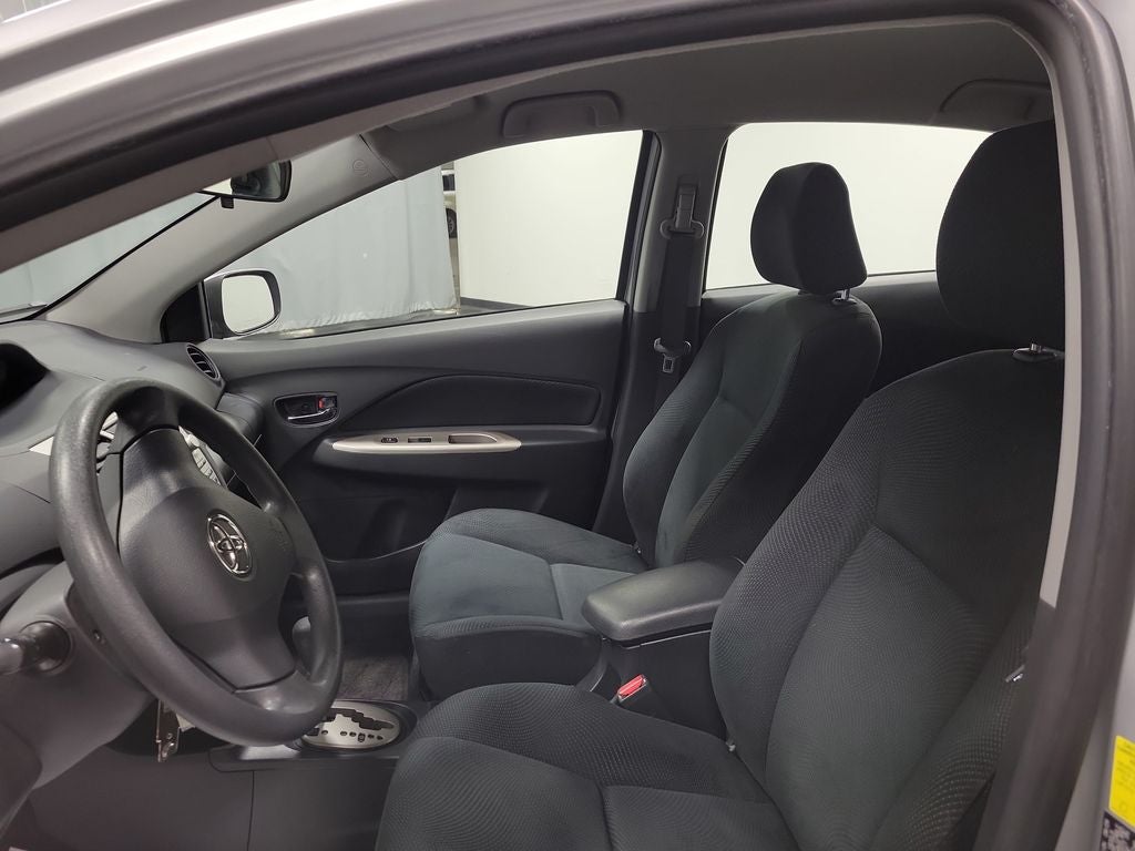 2010 Toyota Yaris Base