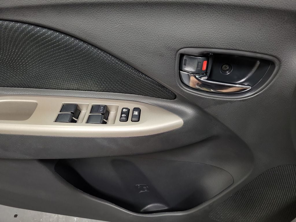 2010 Toyota Yaris Base