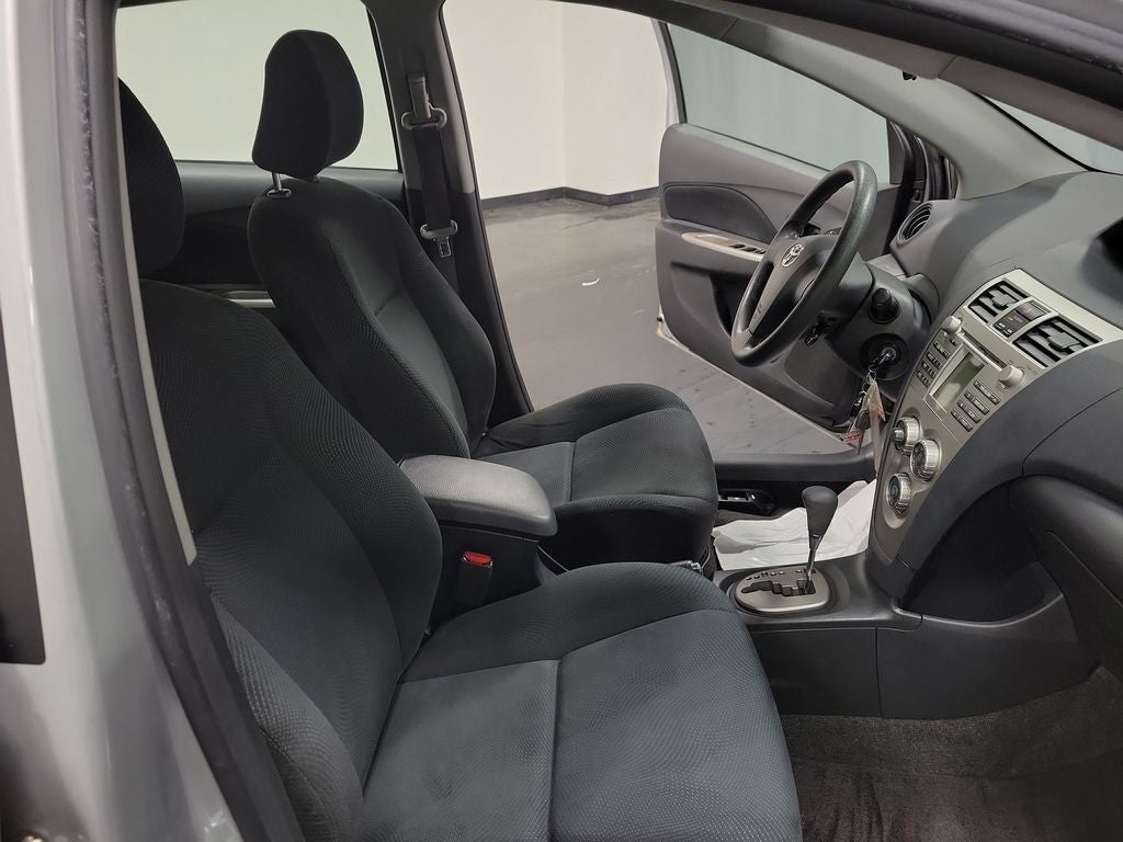 2010 Toyota Yaris Base