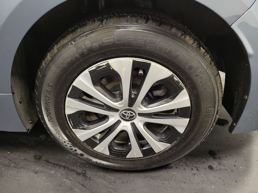 2022 Toyota Corolla Hybrid LE