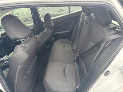 2022 Toyota Prius LE