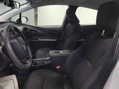 2022 Toyota Prius LE