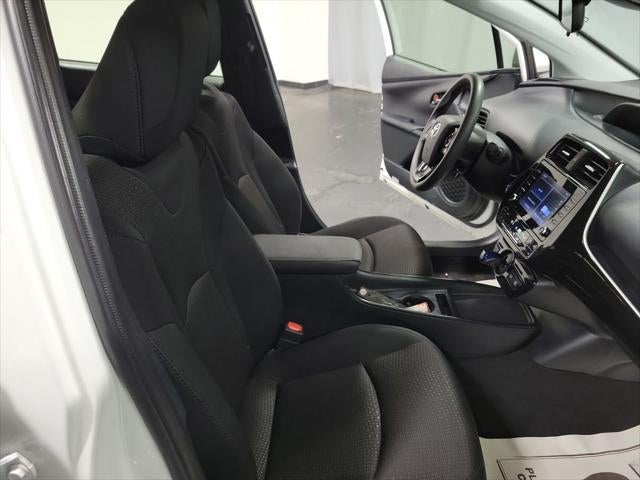 2022 Toyota Prius LE