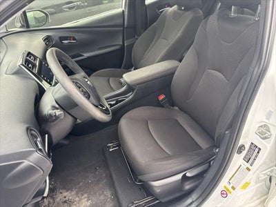 2022 Toyota Prius LE