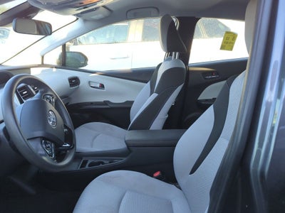 2019 Toyota Prius LE