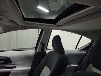 2014 Toyota Prius c Three