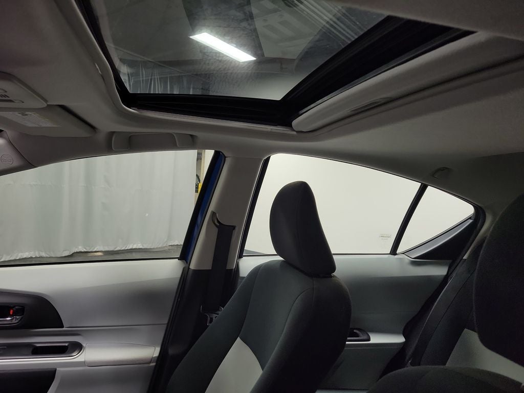 2014 Toyota Prius c Three