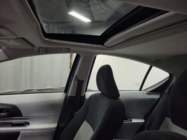 2014 Toyota Prius c Three