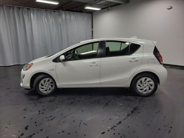 2016 Toyota Prius c Two