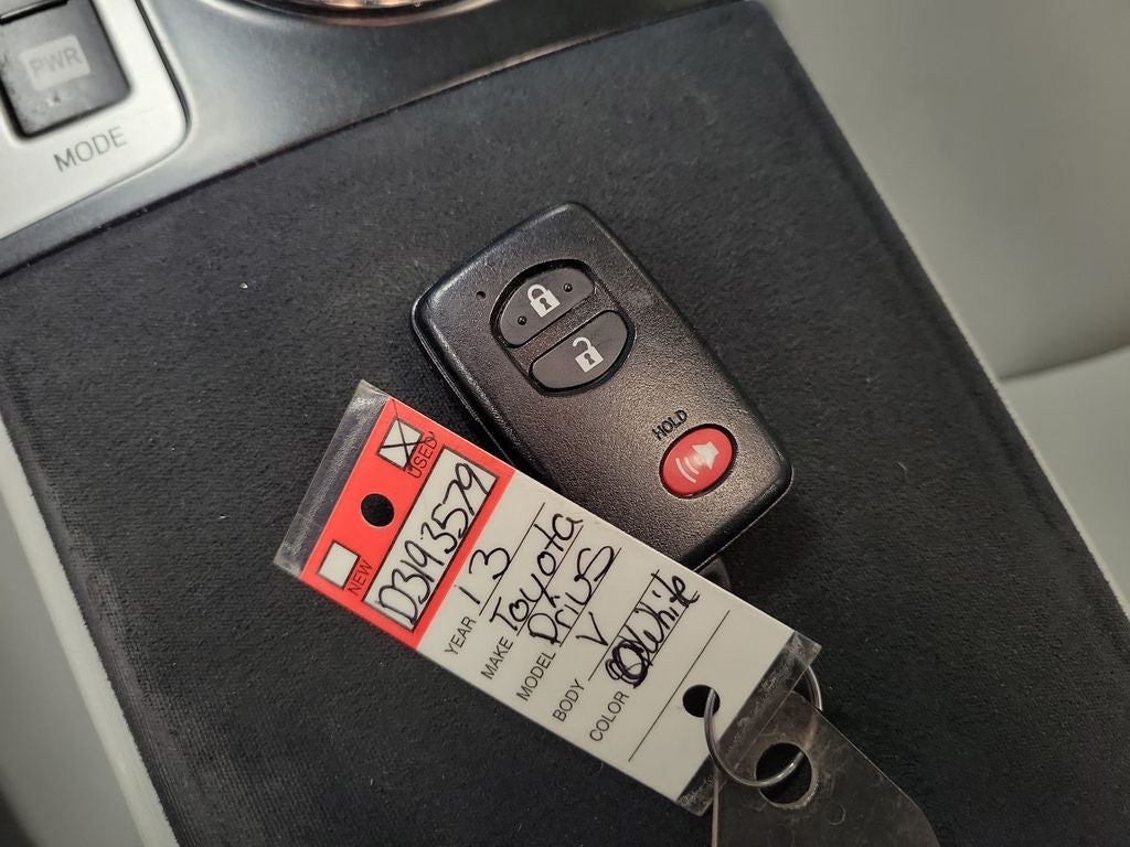 2013 Toyota Prius v Five