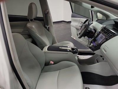 2013 Toyota Prius v Five