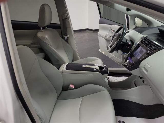 2013 Toyota Prius v Five