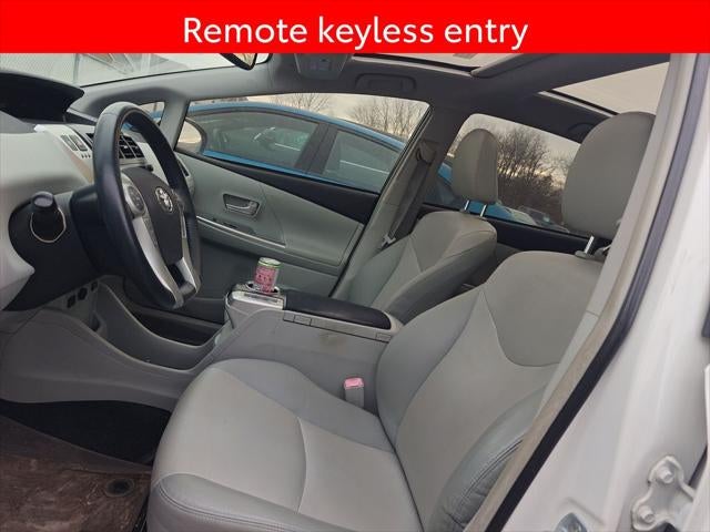 2013 Toyota Prius v Five