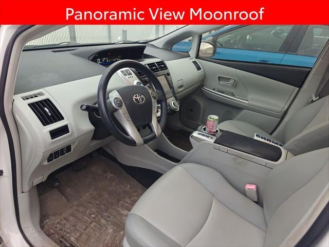 2013 Toyota Prius v Five