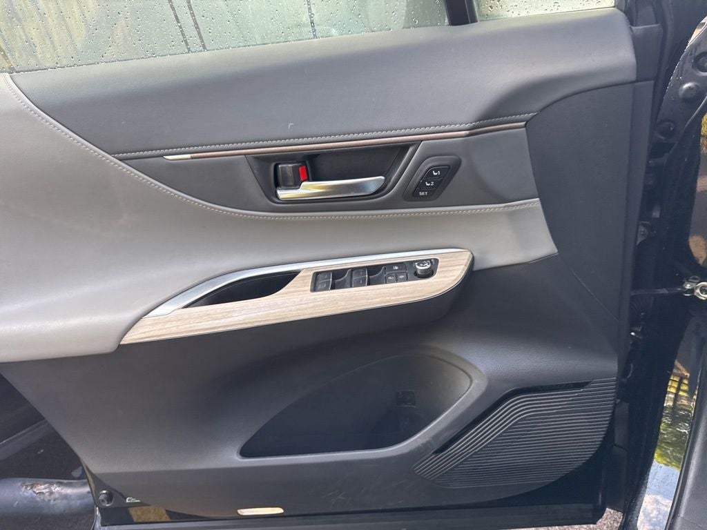 2023 Toyota Venza XLE