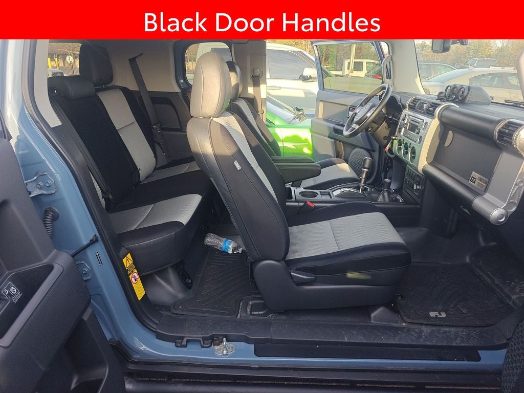 2014 Toyota FJ Cruiser Base