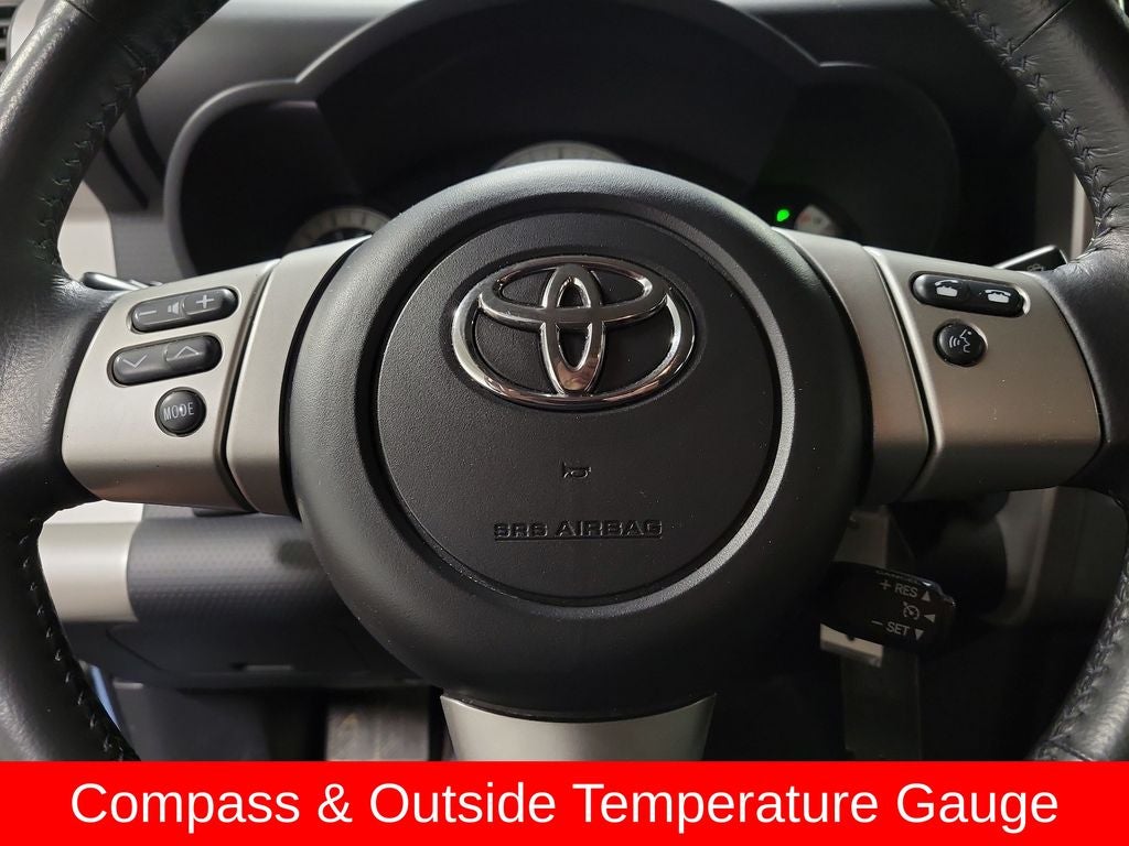 2014 Toyota FJ Cruiser Base