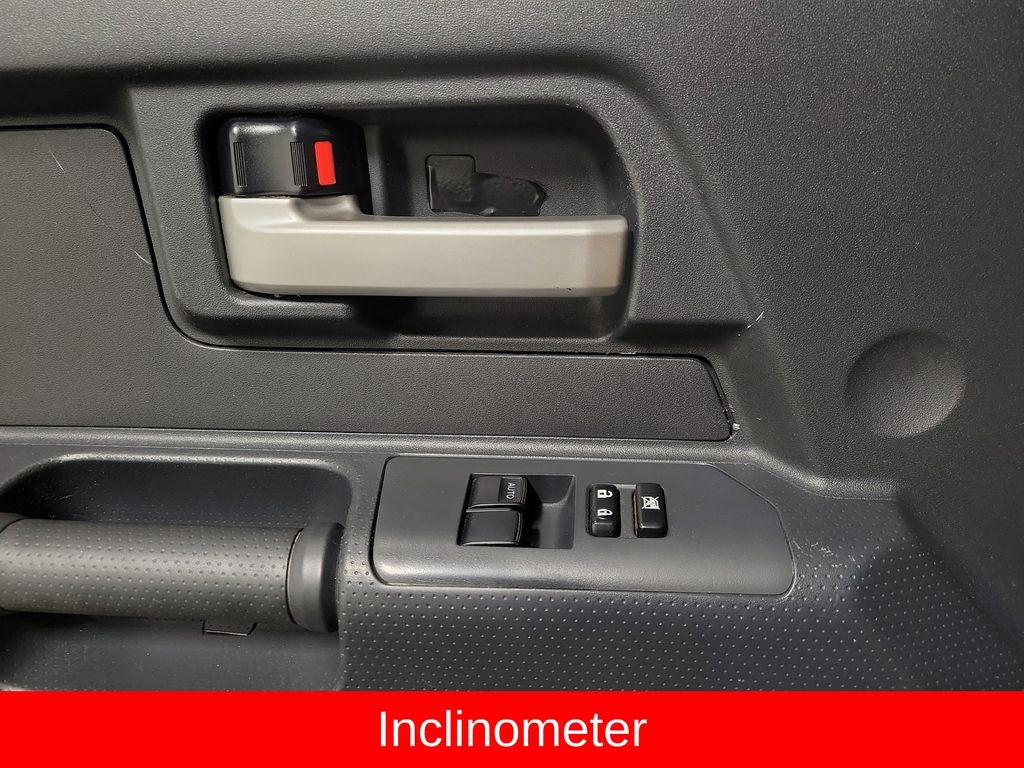 2014 Toyota FJ Cruiser Base