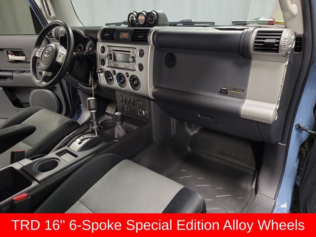 2014 Toyota FJ Cruiser Base