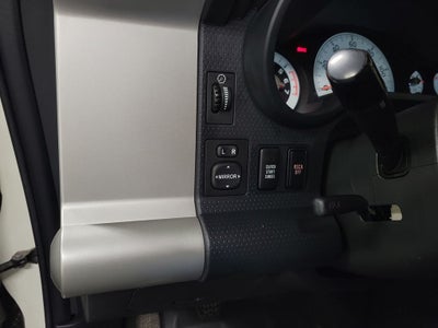 2014 Toyota FJ Cruiser Base