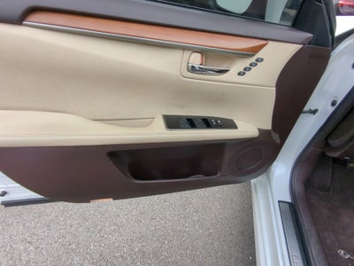 2018 Lexus ES 300h