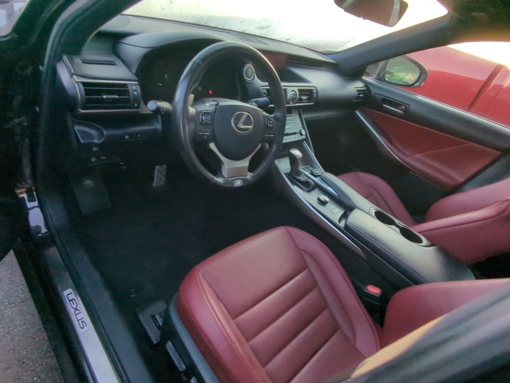 2019 Lexus IS 350