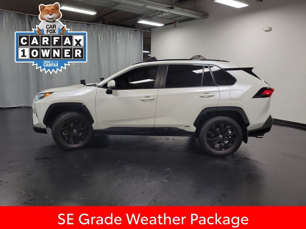 2022 Toyota RAV4 Hybrid SE