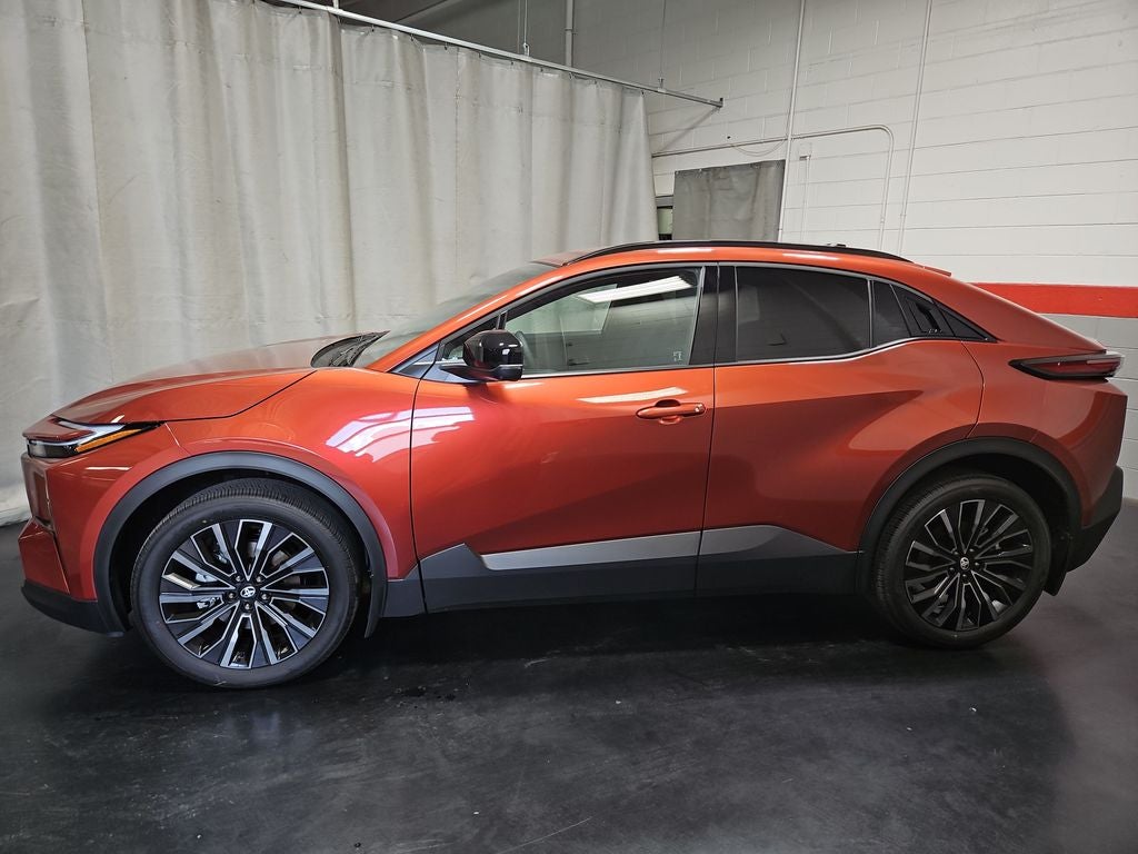 2026 Toyota C-HR XSE