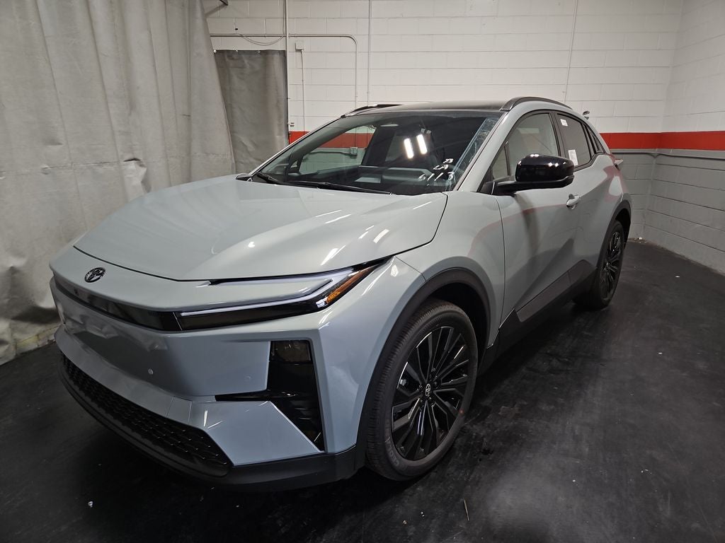 2026 Toyota C-HR XSE