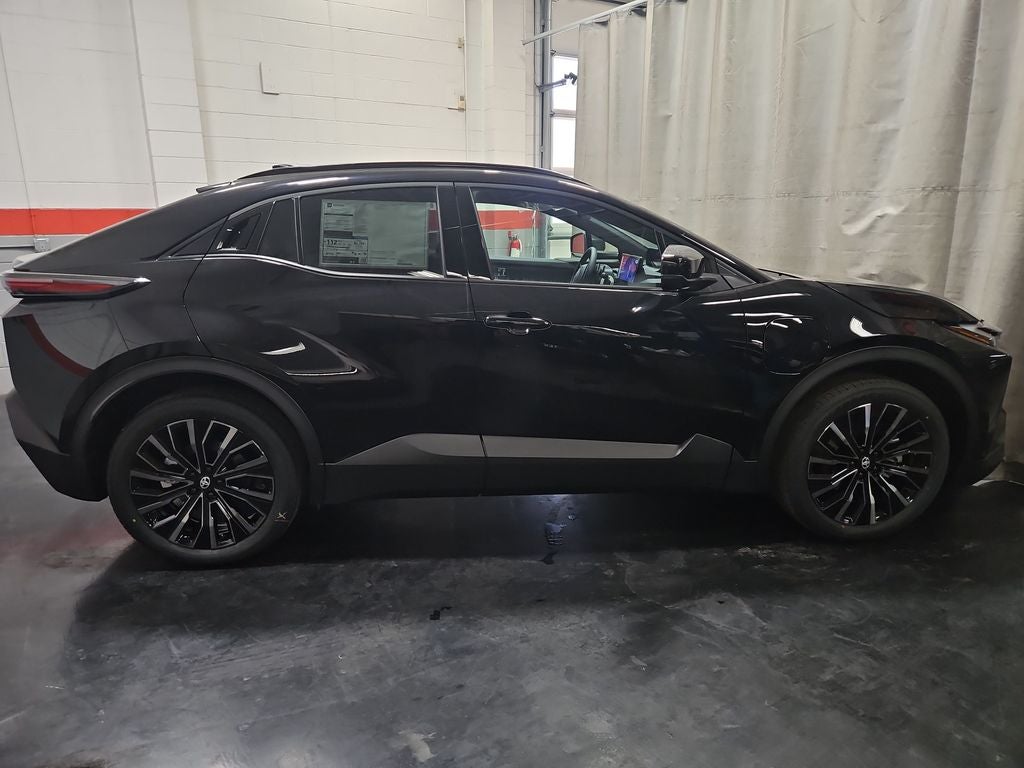 2026 Toyota C-HR XSE