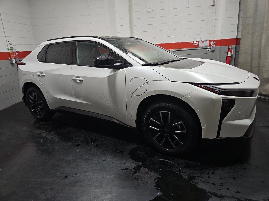 2026 Toyota bZ XLE Plus