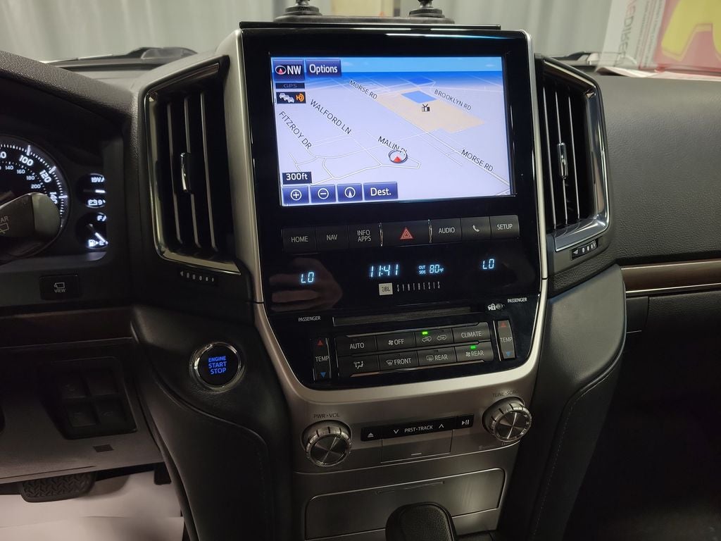 2018 Toyota Land Cruiser Base