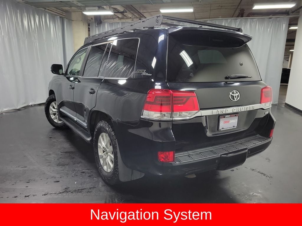 2018 Toyota Land Cruiser Base