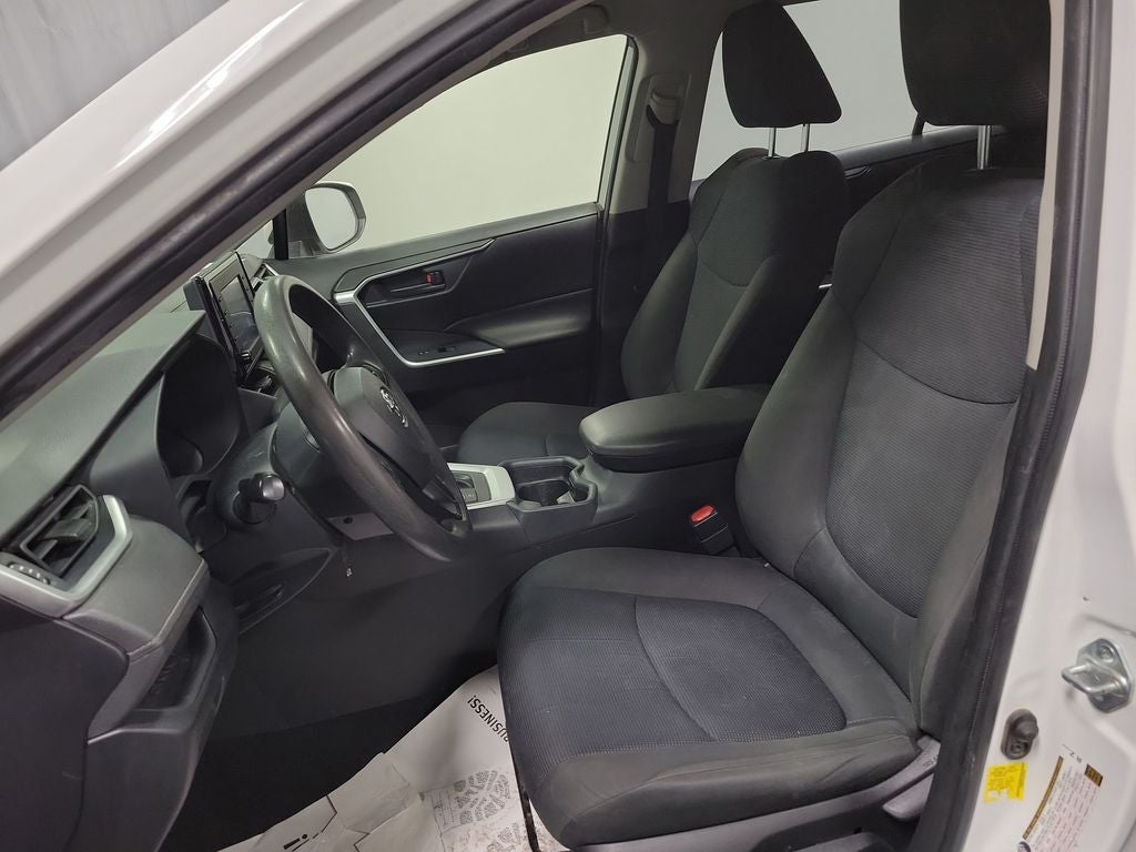 2020 Toyota RAV4 Hybrid LE