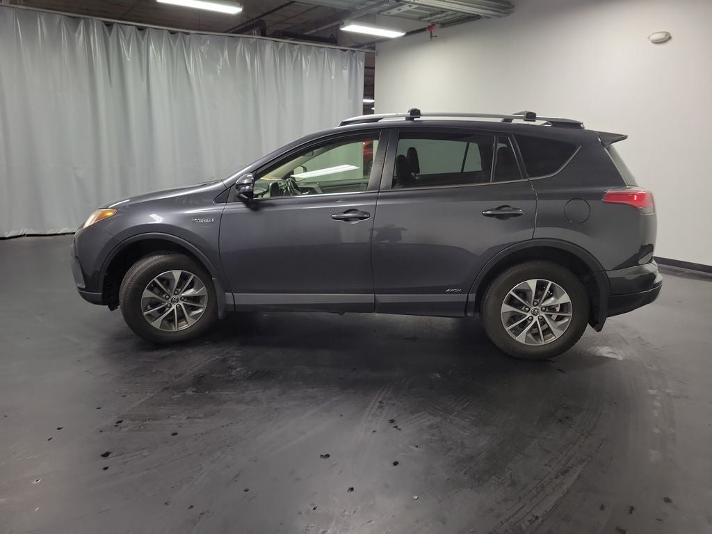 2017 Toyota RAV4 Hybrid XLE