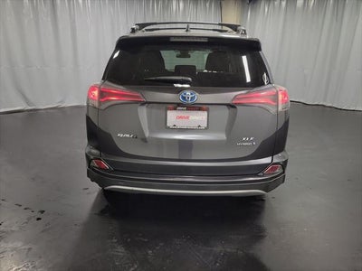 2017 Toyota RAV4 Hybrid XLE