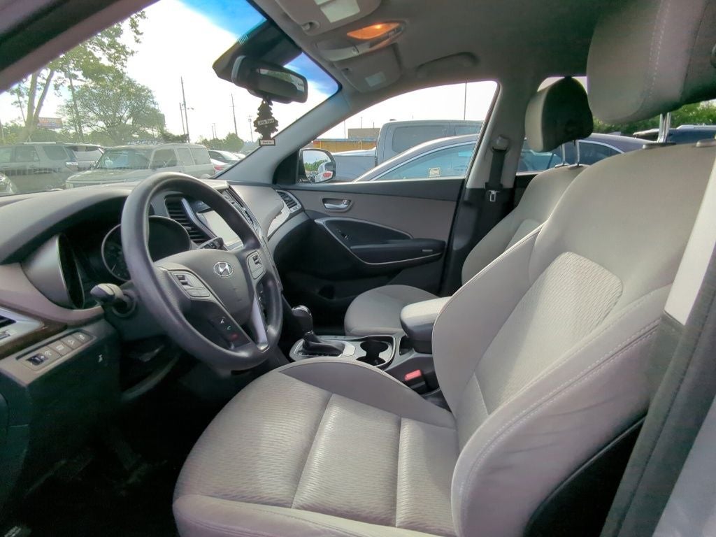 2017 Hyundai Santa Fe SE