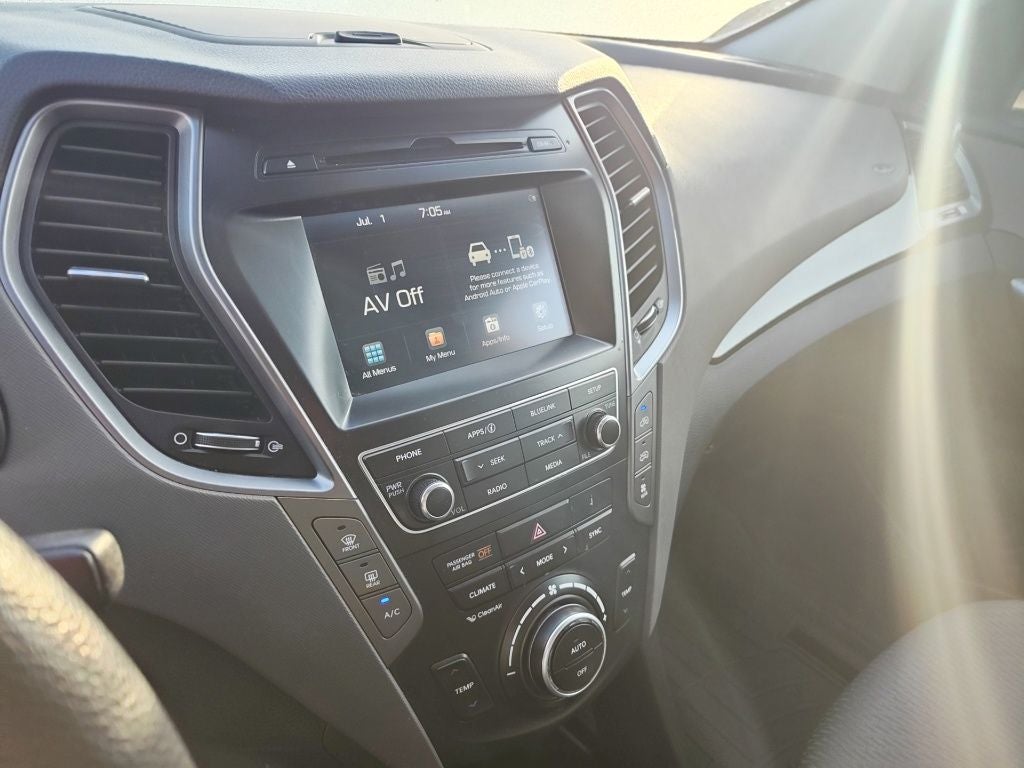 2017 Hyundai Santa Fe SE