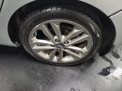 2017 Hyundai Elantra GT Base