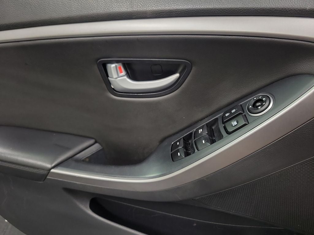 2017 Hyundai Elantra GT Base