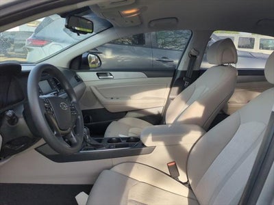 2016 Hyundai Sonata Hybrid SE