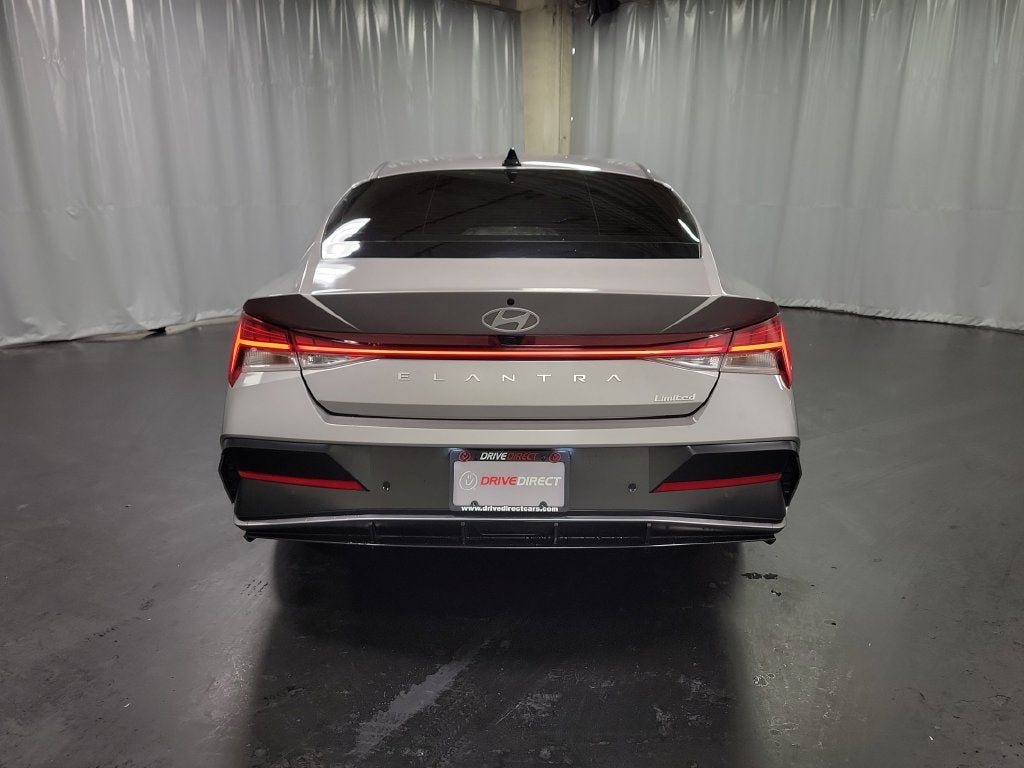 2024 Hyundai Elantra Limited
